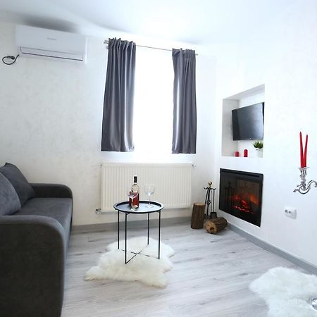 Simona Maria 2 Appartement Boekarest Buitenkant foto